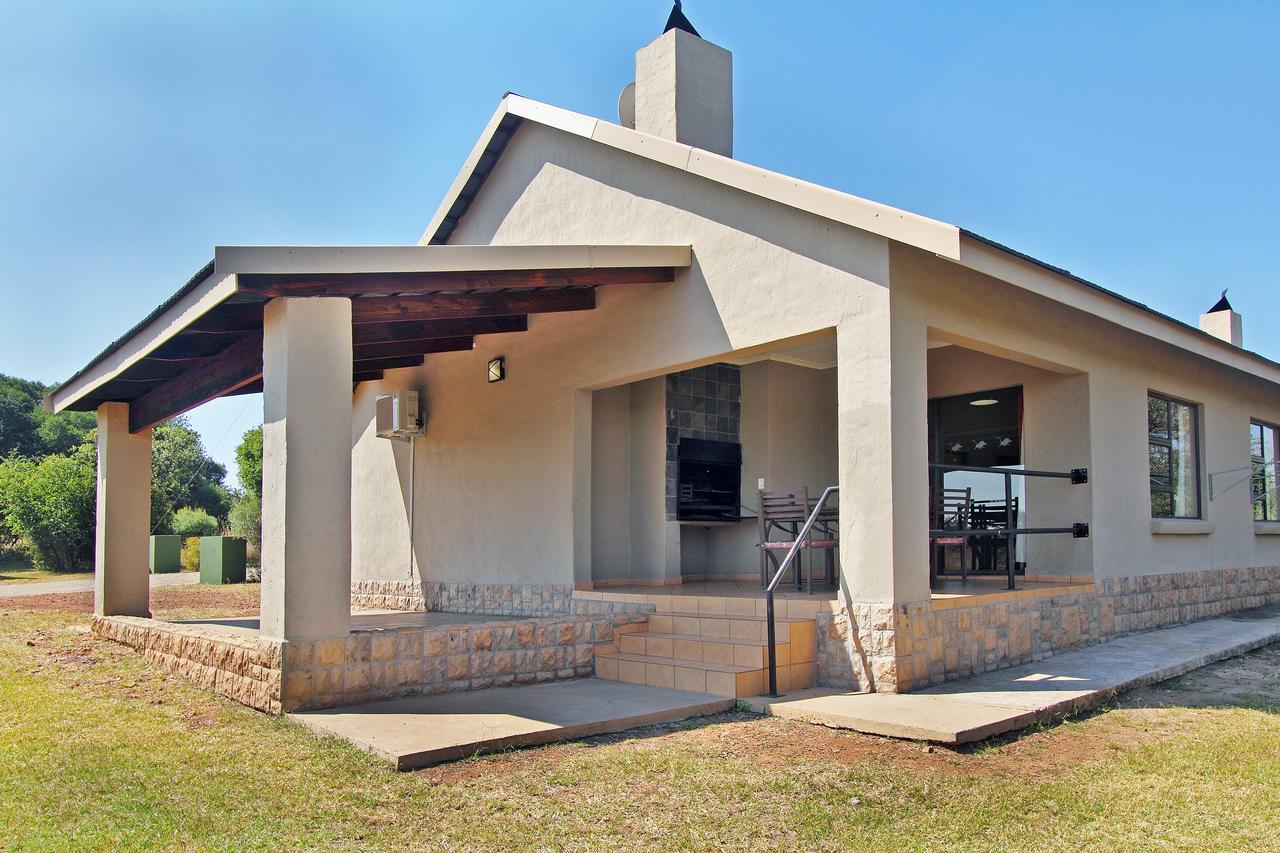 Monateng Safari Lodge Wallmannstal Екстериор снимка