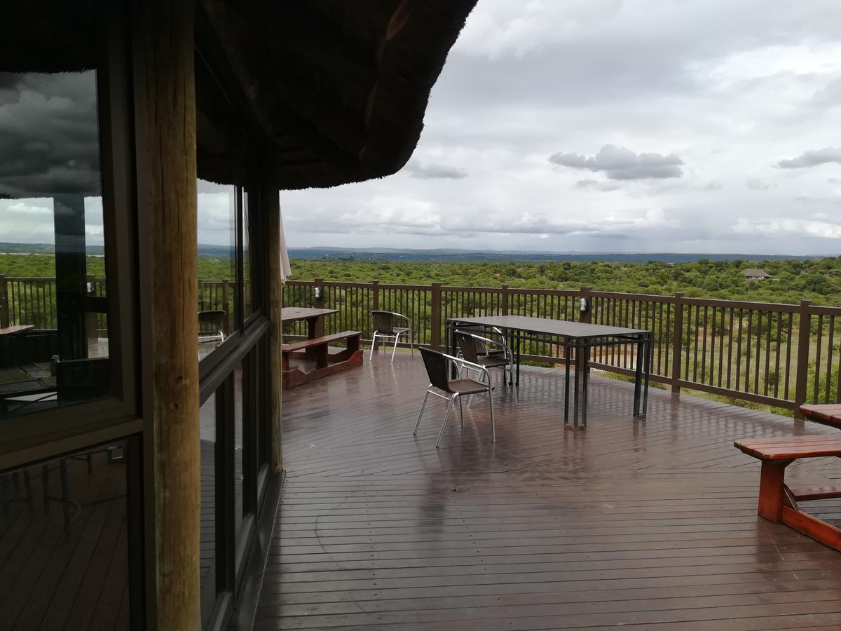 Monateng Safari Lodge Wallmannstal Екстериор снимка